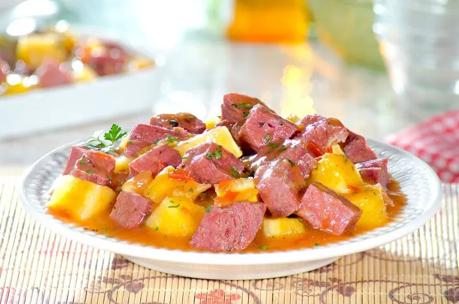 Carne seca com mandioca